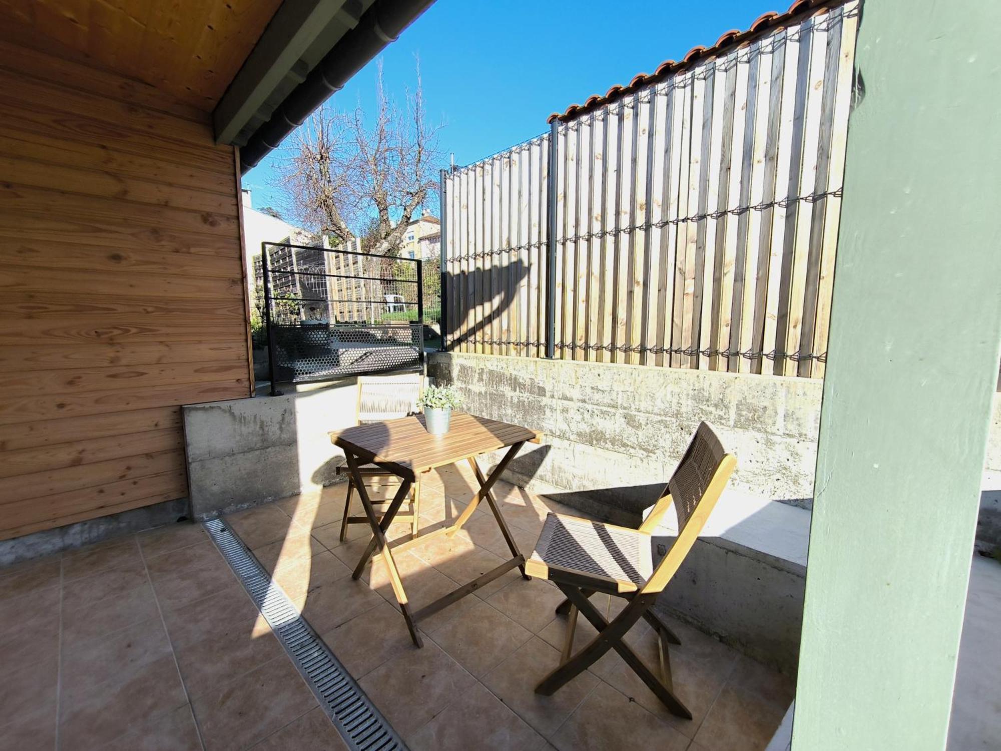Le Talia - Terrasse Apartment Ош Екстериор снимка